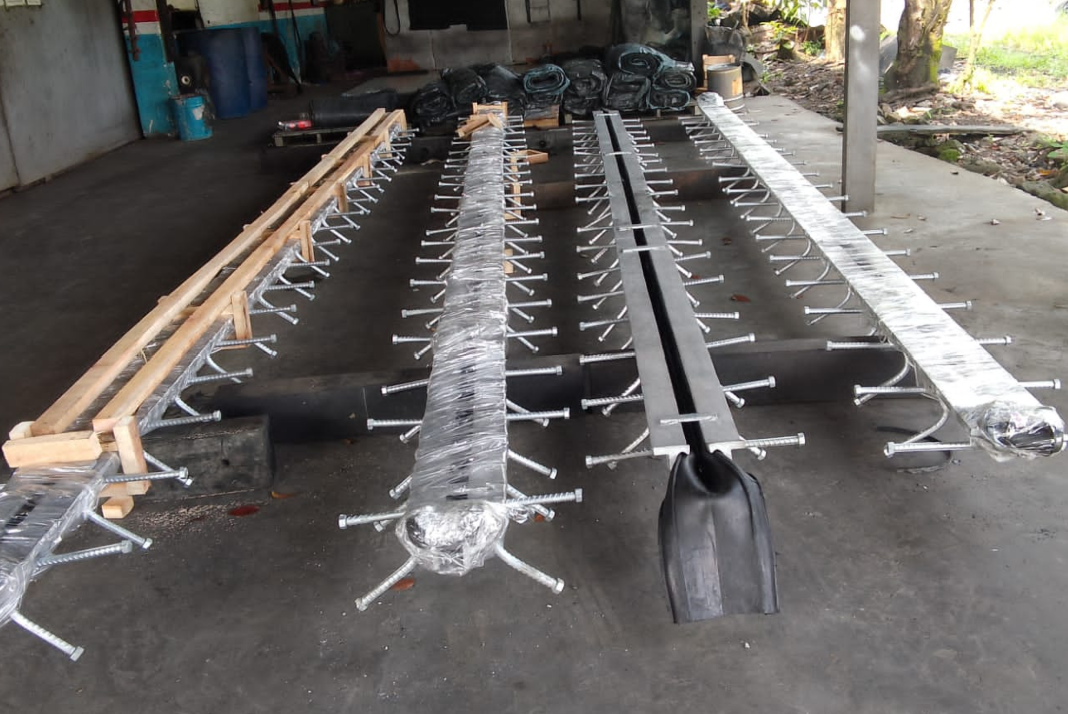 Strip seal Expansion Joint units with anchor studs